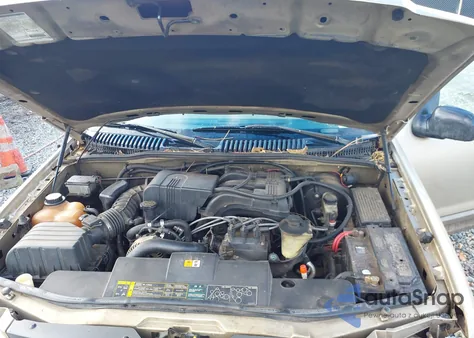 2002 Ford Explorer Xlt из США, поврежденный, VIN 1FMZU63E92ZB30245